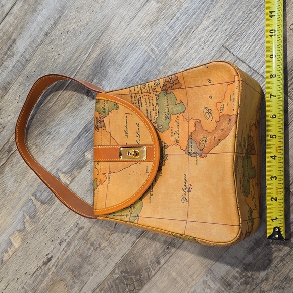 Alviero Martini| 1 Classe |Leather Vintage Map Print Purse | Limited Style - Picture 14 of 14